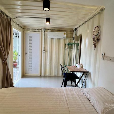 Day Off House Chiang Mai Near Walking Street Appartement Buitenkant foto