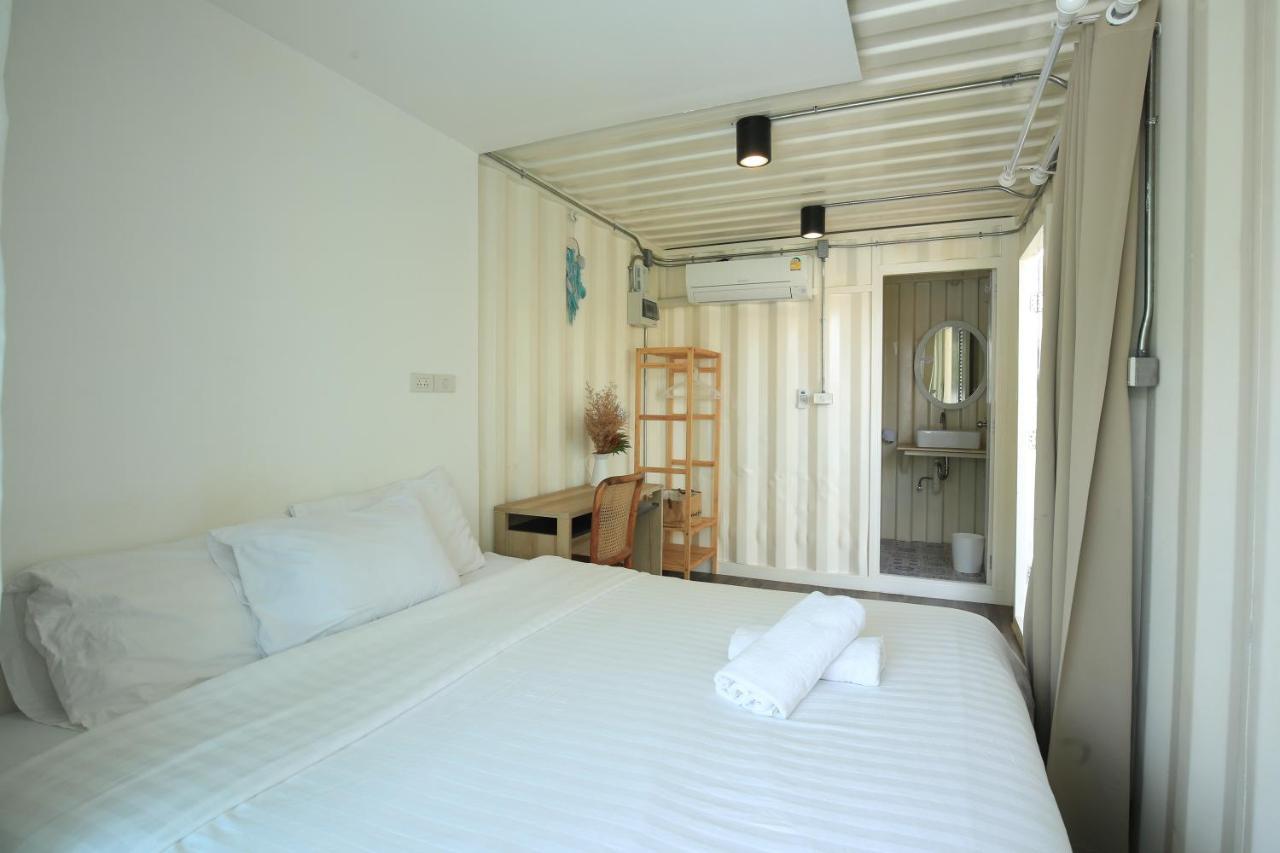 Day Off House Chiang Mai Near Walking Street Appartement Buitenkant foto