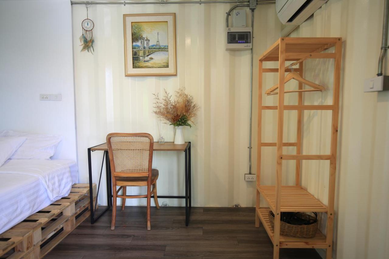 Day Off House Chiang Mai Near Walking Street Appartement Buitenkant foto