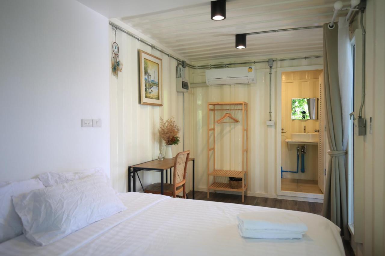 Day Off House Chiang Mai Near Walking Street Appartement Buitenkant foto