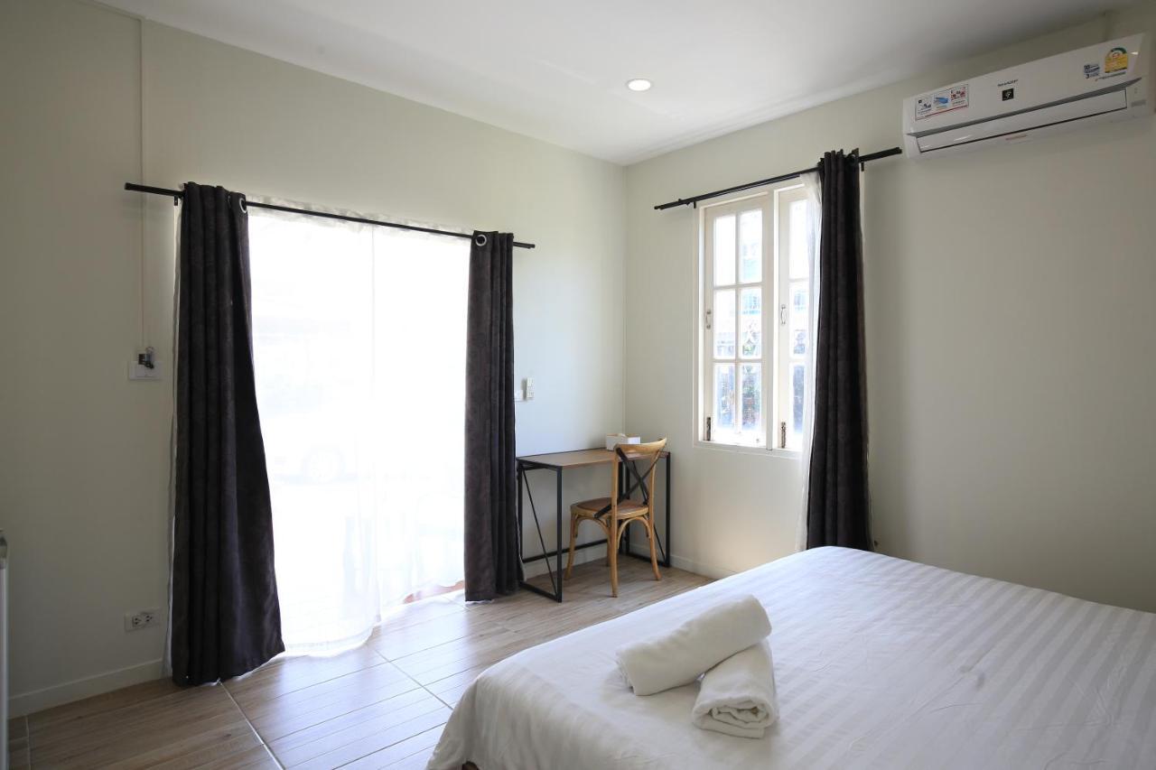 Day Off House Chiang Mai Near Walking Street Appartement Buitenkant foto